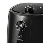 AirFryer_EAF10_ZoomFeature_Electrolux_spanish-1000x1000.raw
