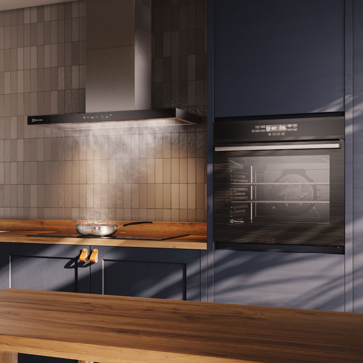 Hood_CE9TF_Environment_Crop_Square_Electrolux_Spanish.jpg