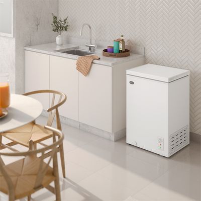 Freezer_FGHF101B-S_Ambience_Square_Gafa_Spanish_600x600-600x600.raw