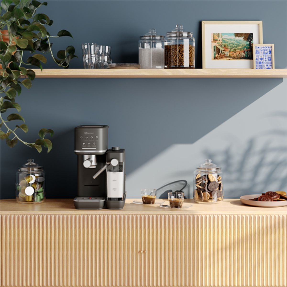 Espresso_ECM70_Environment_Square_Electrolux_Spanish_600x600-600x600.raw