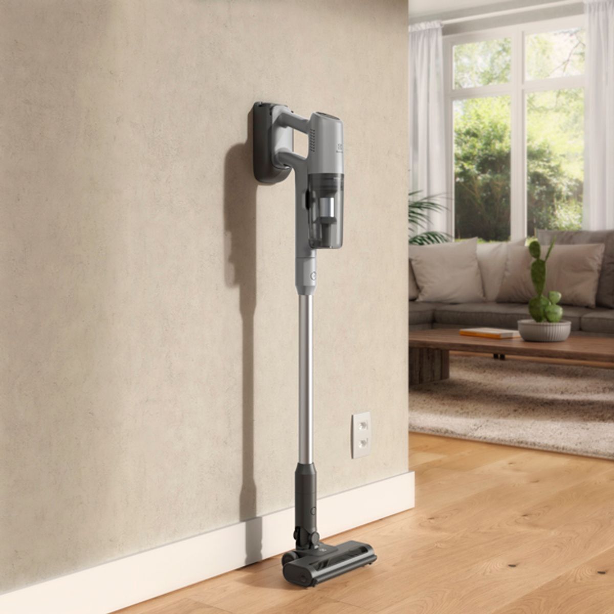 Vacuum_Cleaner_PTEC100_Wall_Mount_Bracket_Electrolux_600x600-600x600.raw